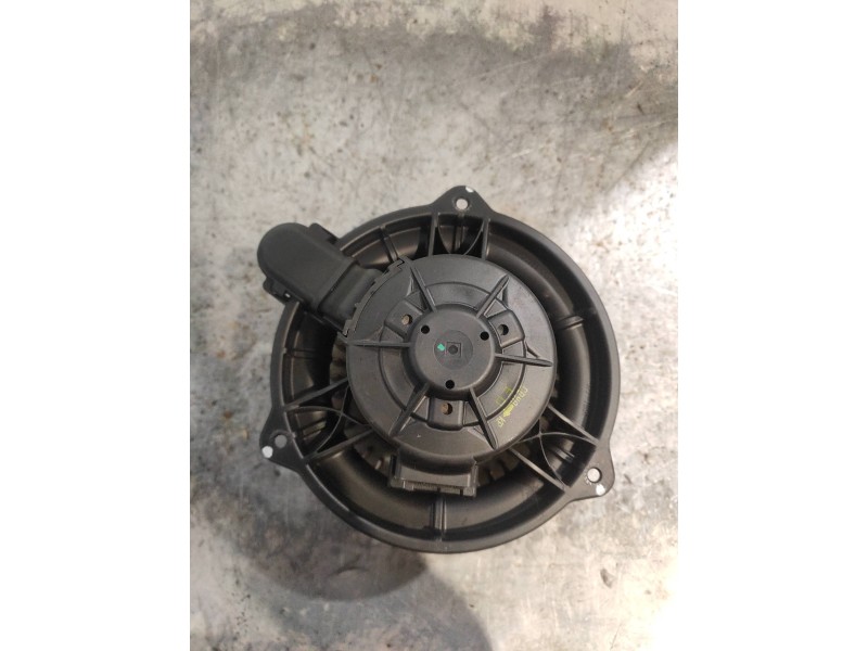 Recambio de motor calefaccion para kia cee´d active referencia OEM IAM   