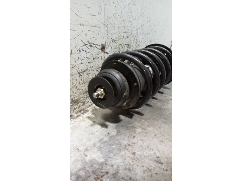 Recambio de amortiguador delantero izquierdo para chevrolet kalos 1.4 se referencia OEM IAM   