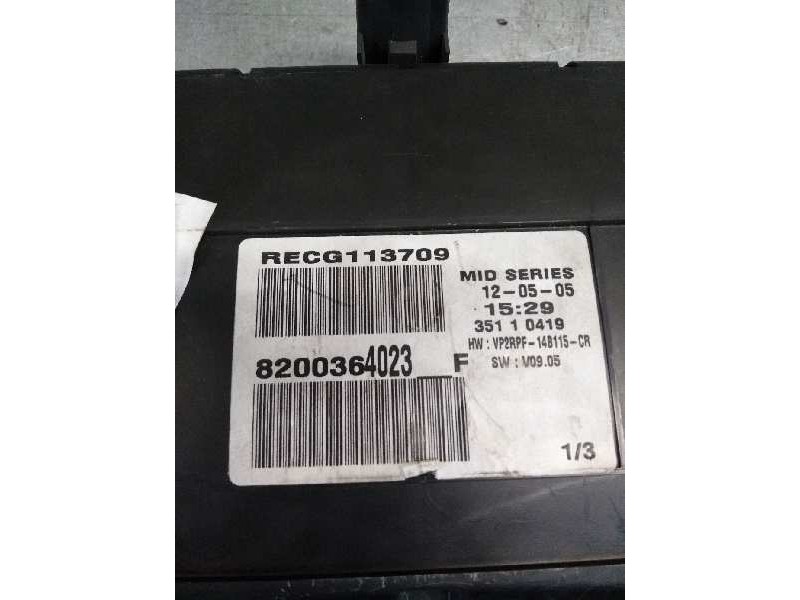 Recambio de cuadro instrumentos para renault megane ii classic berlina 1.6 16v referencia OEM IAM 8200364023F  