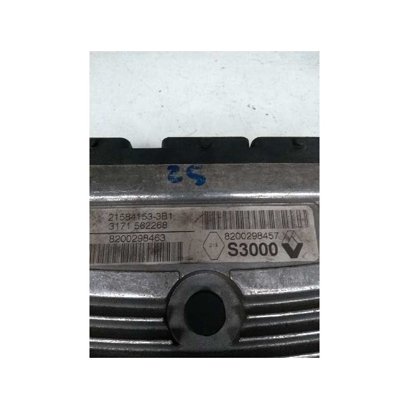 Recambio de centralita motor uce para renault megane ii classic berlina 2.0 referencia OEM IAM 215841533B1 8200298457 S3000 8200
