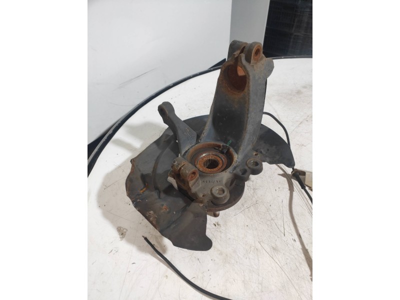 Recambio de mangueta delantera izquierda para ford kuga (cbv) titanium referencia OEM IAM 8V413K171AD  