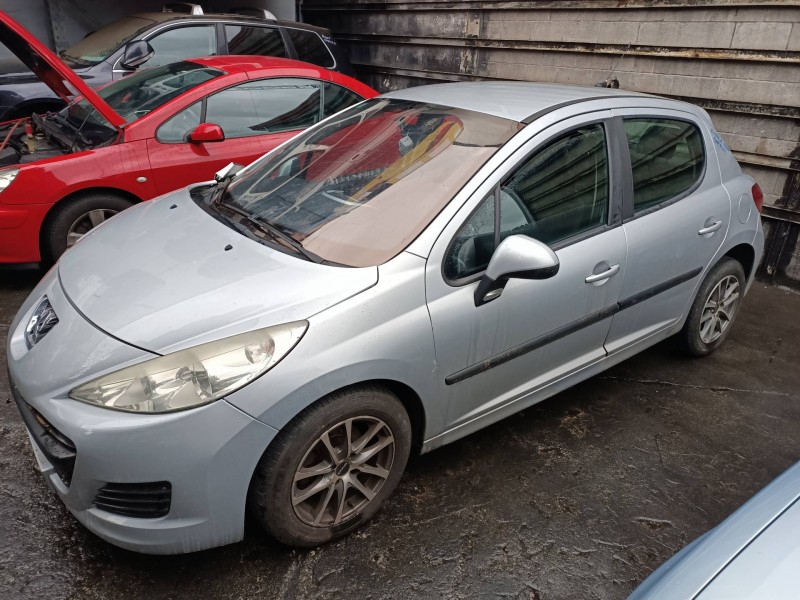 peugeot 207 del año 2010