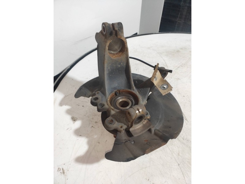 Recambio de mangueta delantera derecha para ford kuga (cbv) titanium referencia OEM IAM   