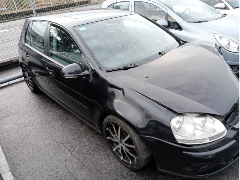 volkswagen golf v berlina (1k1) del año 2004