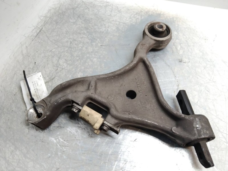 Recambio de brazo suspension inferior delantero derecho para volvo s80 berlina 2.5 turbodiesel referencia OEM IAM   