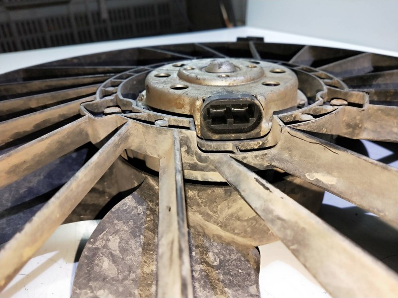 Recambio de electroventilador para renault kangoo 1.5 dci diesel referencia OEM IAM 8200427466 5020505 