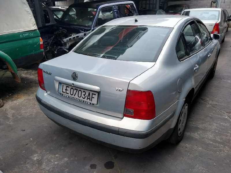 volkswagen passat berlina (3b2) del año 1998