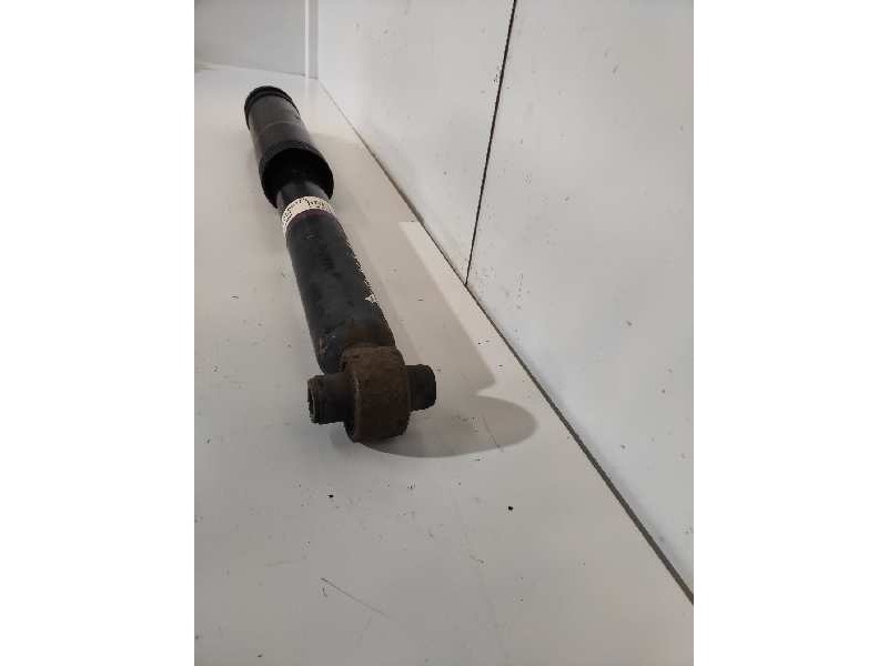 Recambio de amortiguador trasero derecho para toyota avensis (t27) premium referencia OEM IAM 4853005373 12694858 