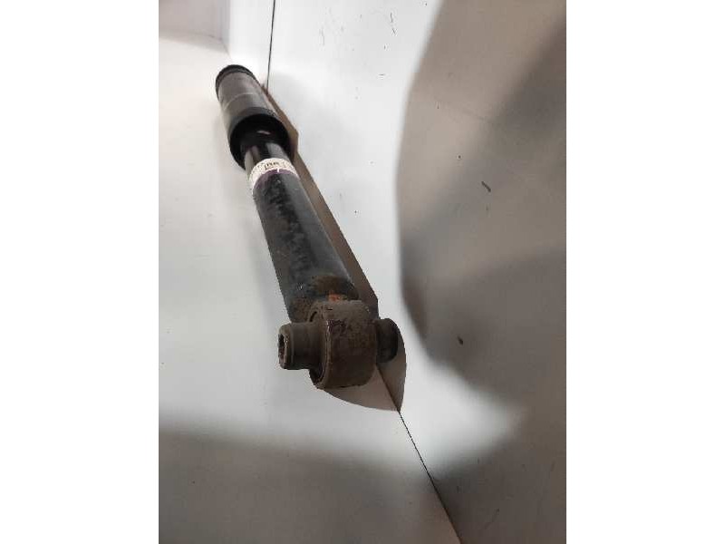 Recambio de amortiguador trasero izquierdo para toyota avensis (t27) premium referencia OEM IAM 4853005373 12694861 