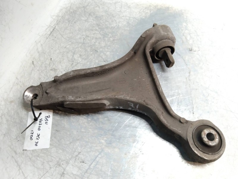 Recambio de brazo suspension inferior delantero izquierdo para volvo xc70 2.4 diesel cat referencia OEM IAM   
