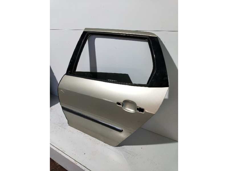 Recambio de puerta trasera izquierda para peugeot 407 sw st sport pack referencia OEM IAM  5 PUERTAS RANCHERA 