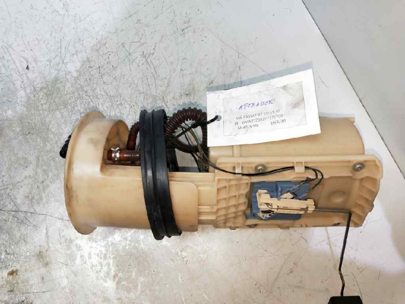 Recambio de bomba combustible para volkswagen passat berlina (3b2) highline syncro / 4motion referencia OEM IAM 0E0919051A 22823