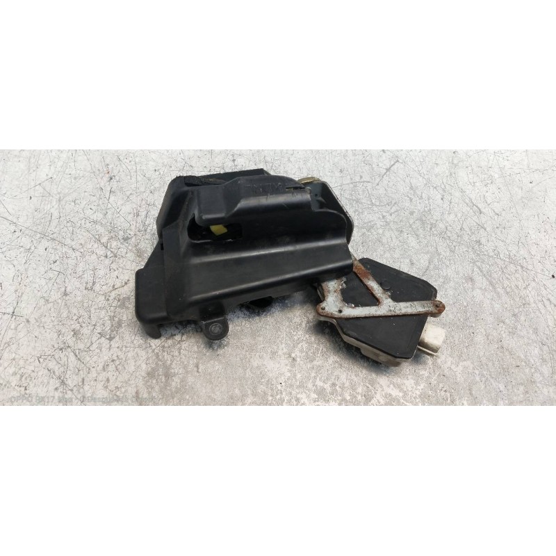 Recambio de motor cierre centralizado trasero izquierdo para hyundai elantra (xd) 1.6 comfort (5-ptas.) referencia OEM IAM   