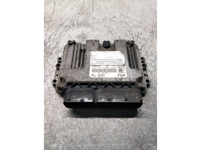 Recambio de centralita motor uce para opel astra gtc cosmo referencia OEM IAM 0281012122 55198054 AL
