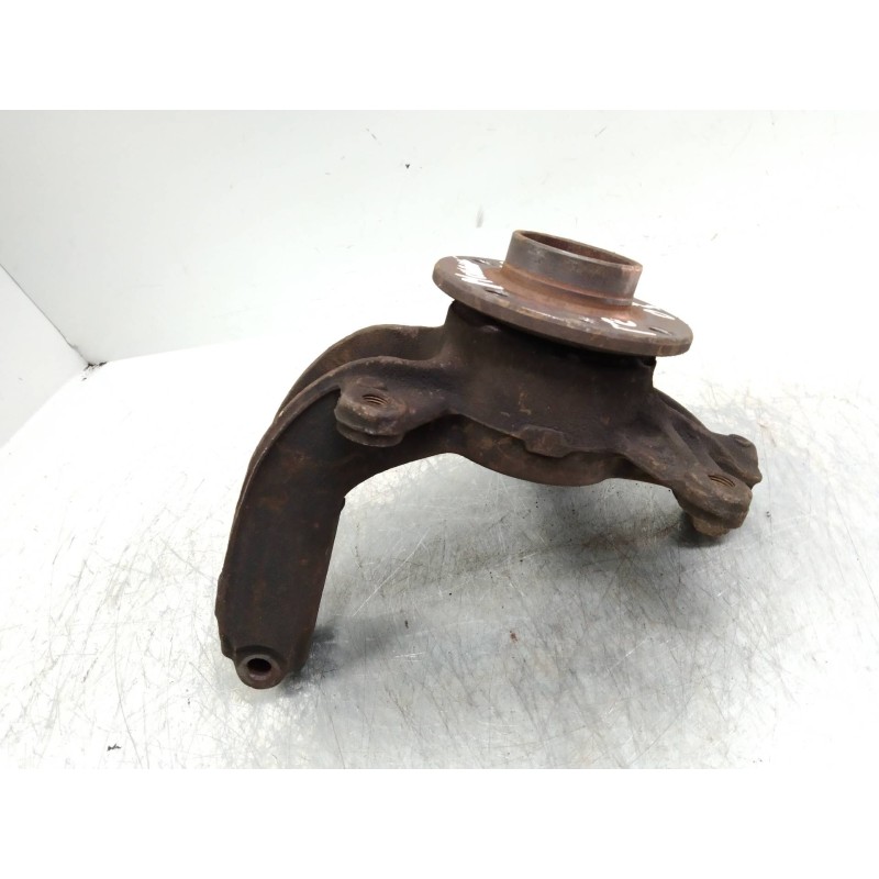 Recambio de mangueta delantera izquierda para renault megane ii berlina 5p 2.0 16v turbo referencia OEM IAM   