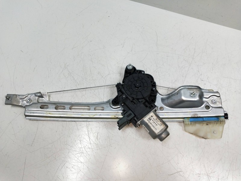 Recambio de elevalunas trasero derecho para renault talisman intens referencia OEM IAM 402763C 827203386R 4P