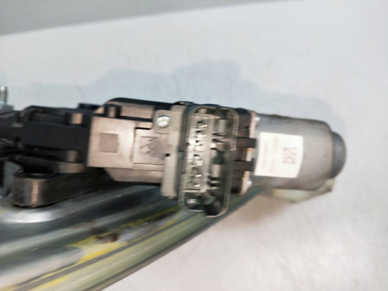 Recambio de elevalunas trasero derecho para renault talisman intens referencia OEM IAM 402763C 827203386R 4P