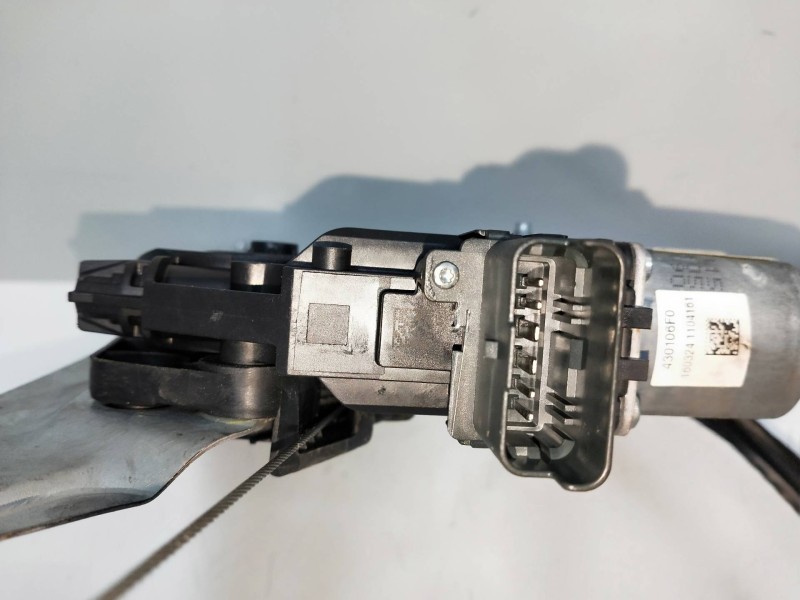 Recambio de elevalunas delantero derecho para renault talisman intens referencia OEM IAM 402761D 807201773R 4P