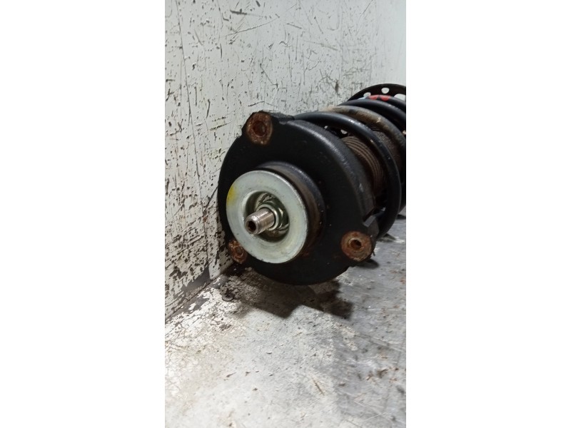 Recambio de amortiguador delantero izquierdo para audi a2 (8z) 1.4 tdi (55kw) referencia OEM IAM   