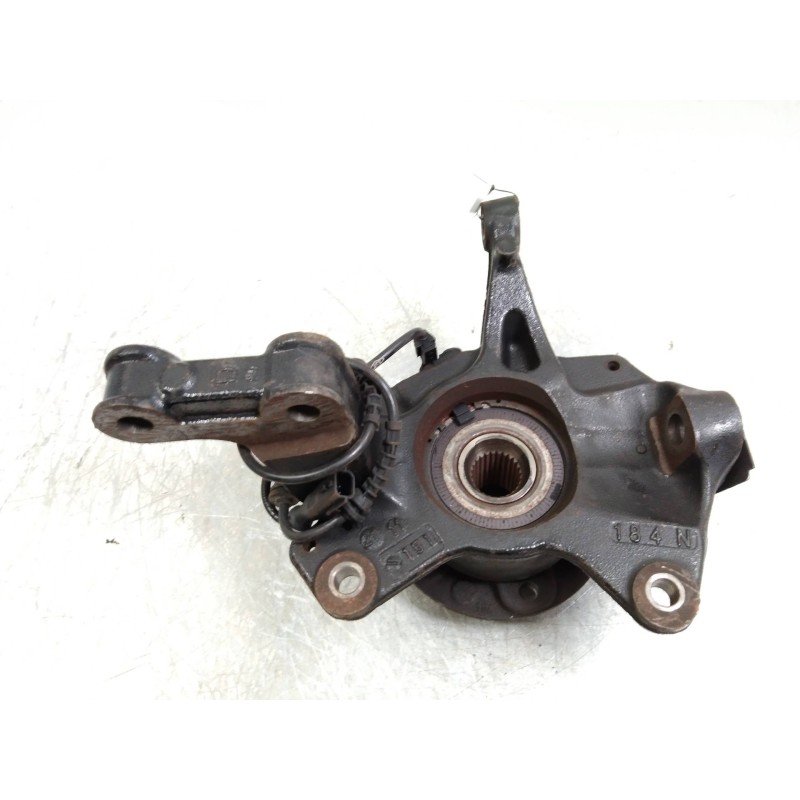 Recambio de mangueta delantera derecha para renault megane iii sport tourer 1.5 dci diesel fap referencia OEM IAM   