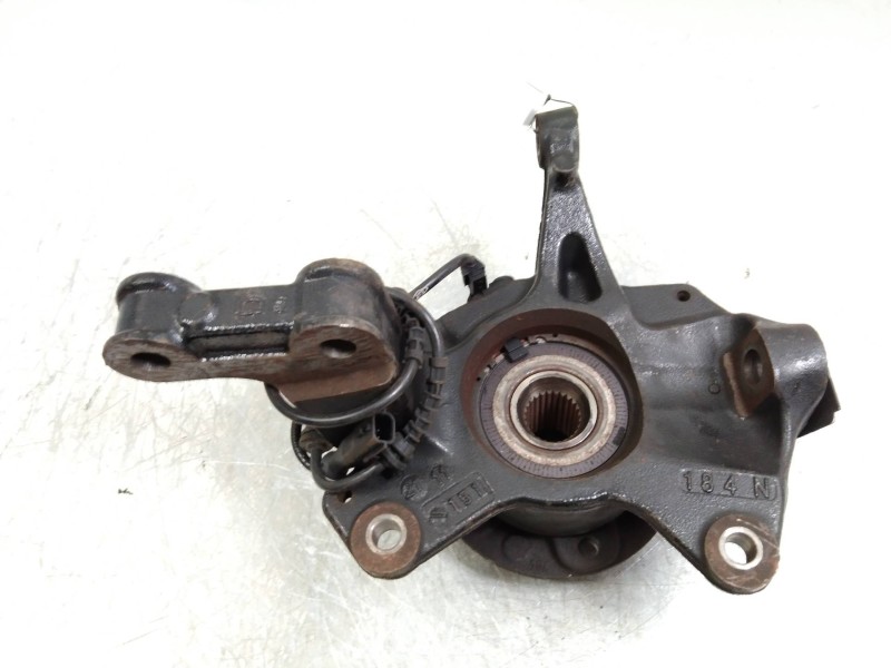 Recambio de mangueta delantera derecha para renault megane iii sport tourer 1.5 dci diesel fap referencia OEM IAM   