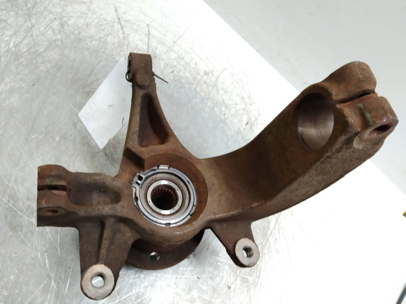 Recambio de mangueta delantera izquierda para renault megane ii berlina 5p 2.0 referencia OEM IAM   