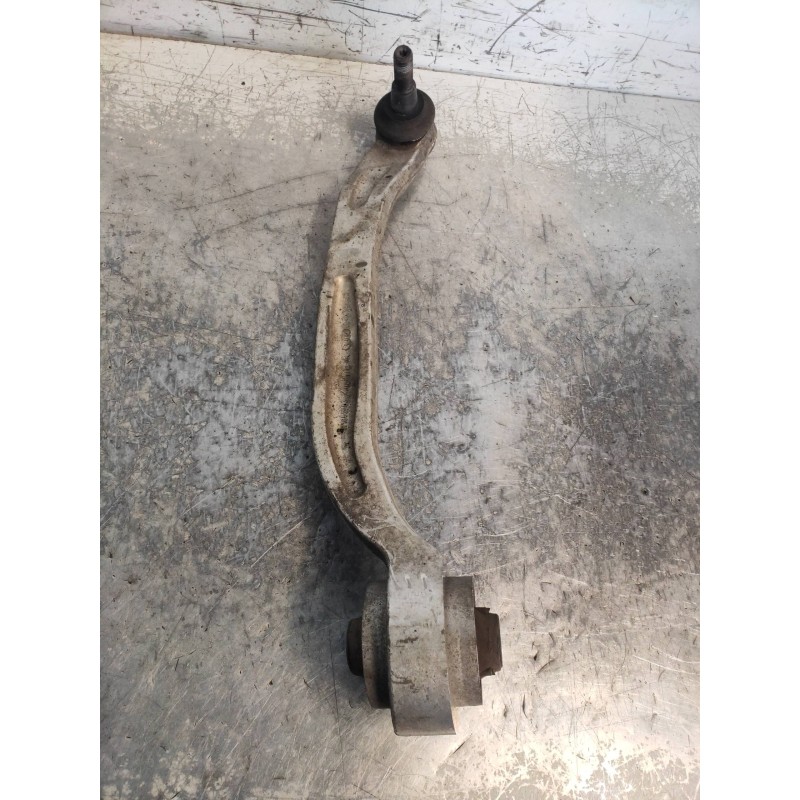 Recambio de brazo suspension inferior delantero derecho para audi a6 avant (4f5) 2.4 quattro referencia OEM IAM 4F0407694H  