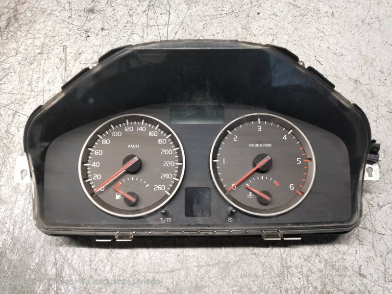 Recambio de cuadro instrumentos para volvo s40 berlina 2.0 d kinetic referencia OEM IAM 30710071 30786344 
