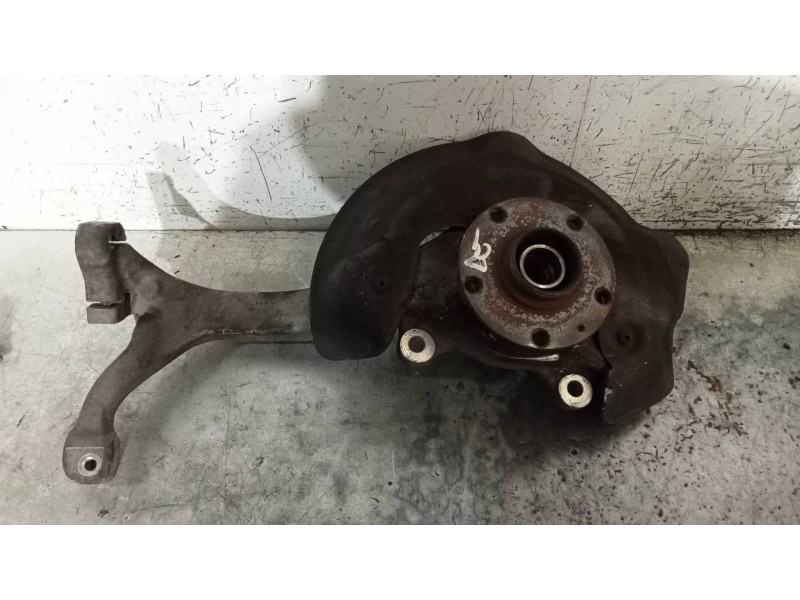 Recambio de mangueta delantera derecha para audi a6 berlina (4f2) 2.0 tdi referencia OEM IAM 4F0258  