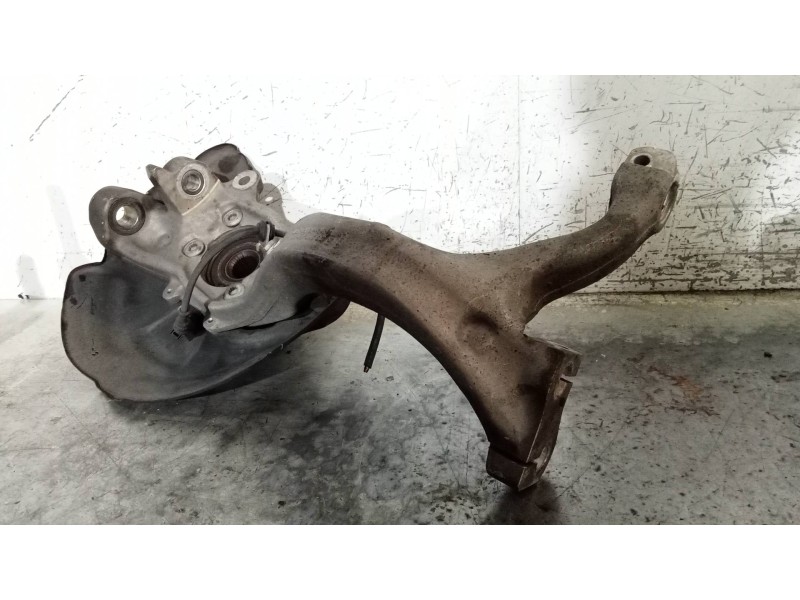 Recambio de mangueta delantera izquierda para audi a6 berlina (4f2) 2.0 tdi referencia OEM IAM 4F0257  