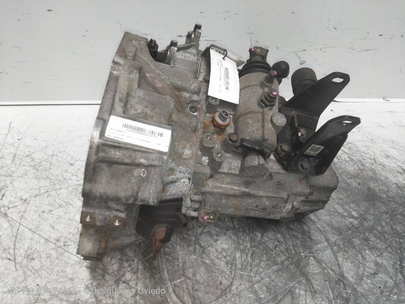 Recambio de caja cambios para toyota picnic (m10) 2.2 turbodiesel referencia OEM IAM 90303486  