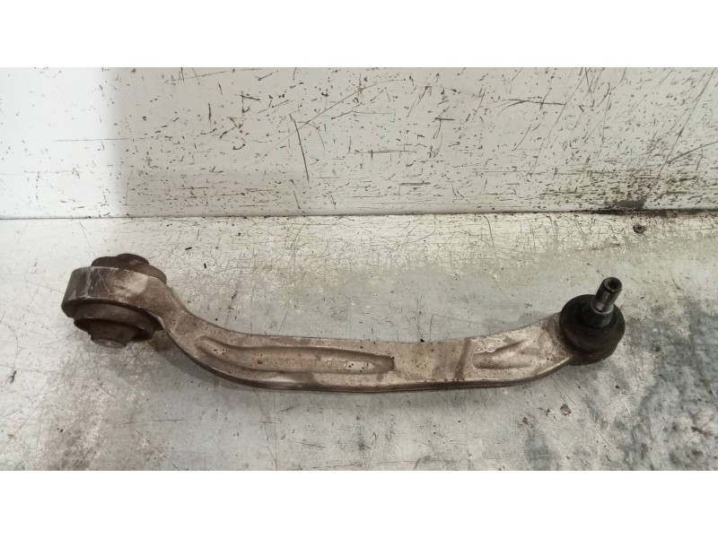 Recambio de brazo suspension inferior delantero izquierdo para audi a6 berlina (4f2) 2.0 tdi referencia OEM IAM 4F0407693H  