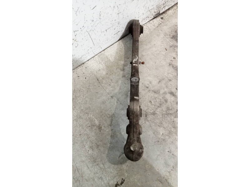 Recambio de brazo suspension inferior delantero izquierdo para audi a6 berlina (4f2) 2.0 tdi referencia OEM IAM   