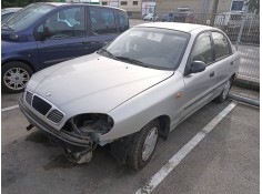 daewoo lanos del año 2002