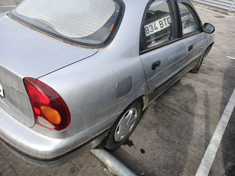 daewoo lanos del año 2002