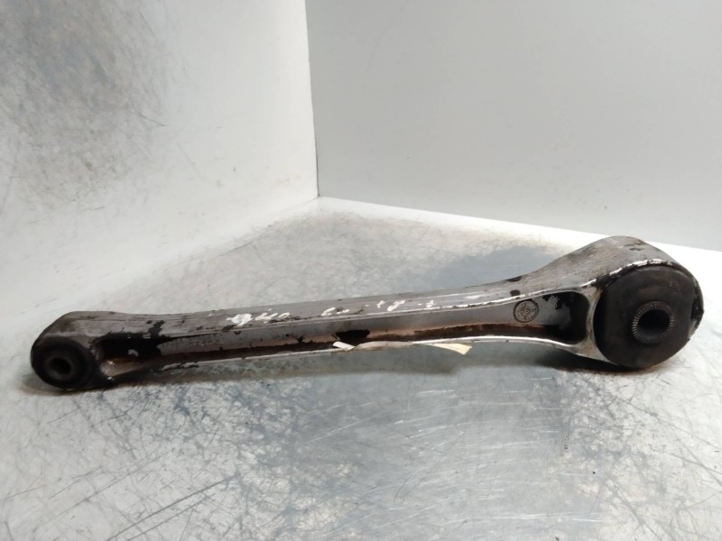 Recambio de tirante trasero izquierdo para volvo serie 940 berlina/familiar 2.4 td berlina referencia OEM IAM    Recambio de tirante trasero izquierdo para volvo serie 940 berlina/familiar 2.4 td berlina referencia OEM IAM