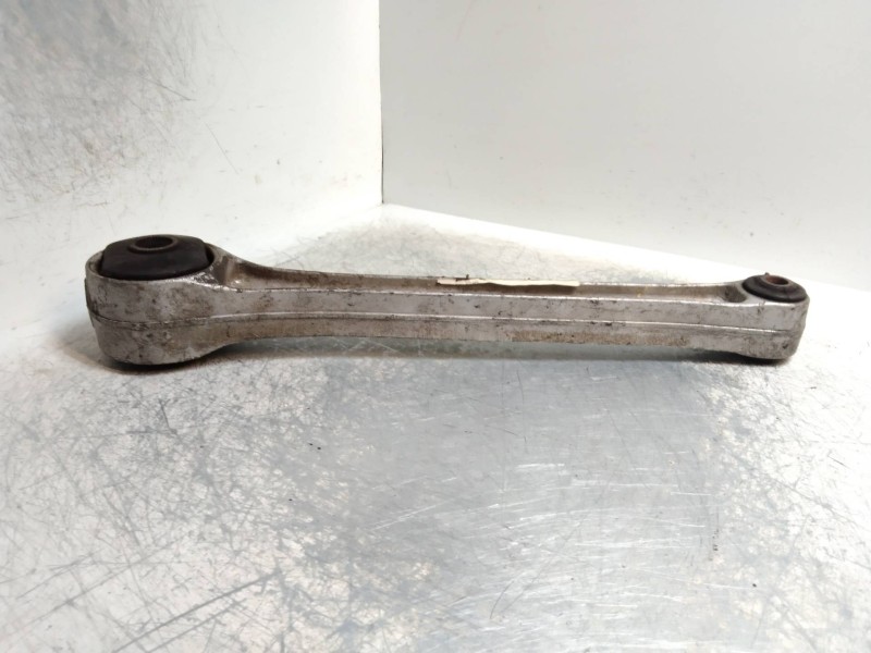 Recambio de tirante trasero derecho para volvo serie 940 berlina/familiar 2.4 td berlina referencia OEM IAM    Recambio de tirante trasero derecho para volvo serie 940 berlina/familiar 2.4 td berlina referencia OEM IAM