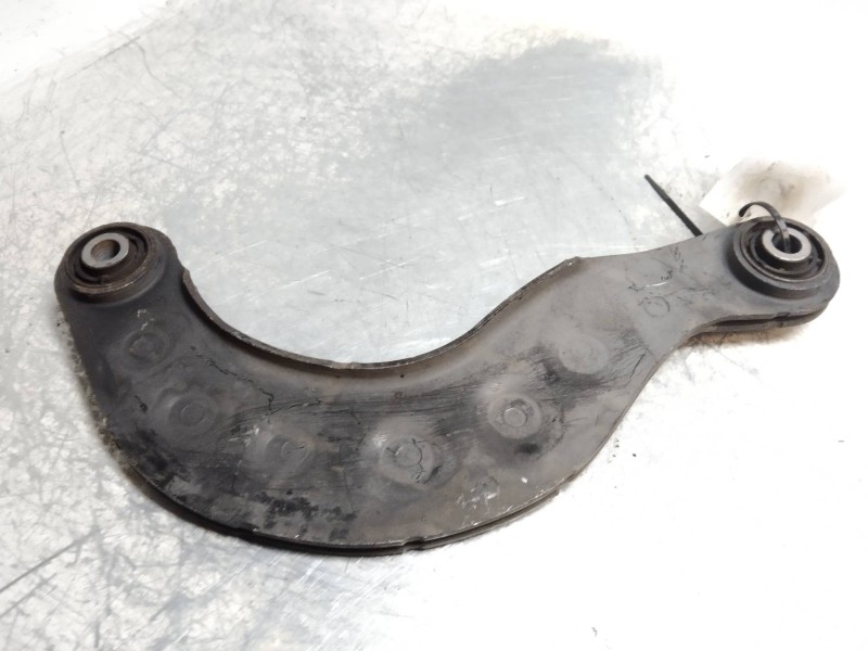 Recambio de brazo suspension superior trasero izquierdo para volvo c30 1.6 cat referencia OEM IAM   
