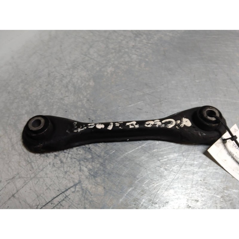 Recambio de brazo suspension superior trasero derecho para volvo c30 2.5 20v turbo cat referencia OEM IAM   