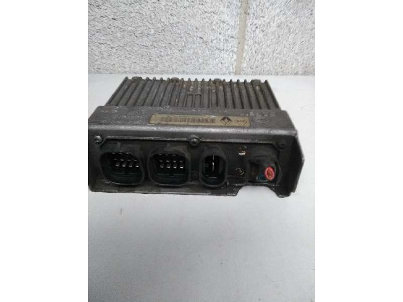 Recambio de centralita motor uce para renault laguna (b56) 2.2 diesel referencia OEM IAM 7700106070 HOM7700105397 216260737 Recambio de centralita motor uce para renault laguna (b56) 2.2 diesel referencia OEM IAM 7700106070 HOM7700105397 216260737