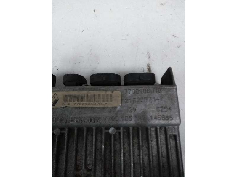 Recambio de centralita motor uce para renault laguna (b56) 2.2 diesel referencia OEM IAM 7700106070 HOM7700105397 216260737 Recambio de centralita motor uce para renault laguna (b56) 2.2 diesel referencia OEM IAM 7700106070 HOM7700105397 216260737