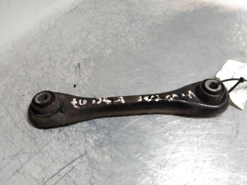 Recambio de brazo suspension superior trasero derecho para volvo c30 1.6 diesel cat referencia OEM IAM   