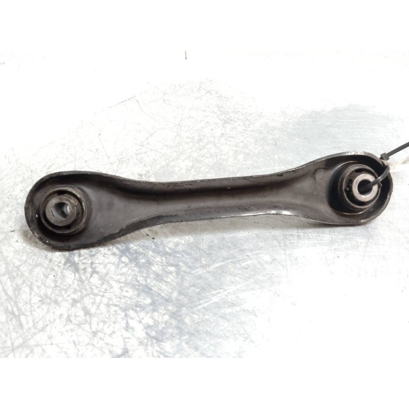 Recambio de brazo suspension superior trasero derecho para volvo c30 1.6 diesel cat referencia OEM IAM   