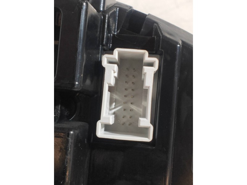 Recambio de cuadro instrumentos para mercedes clase c (w204) berlina c 180 kompressor blueefficiency (204.044) referencia OEM IA