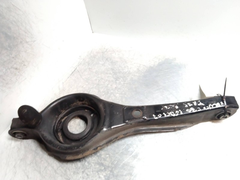 Recambio de brazo suspension inferior trasero derecho para volvo c30 1.6 diesel cat referencia OEM IAM   