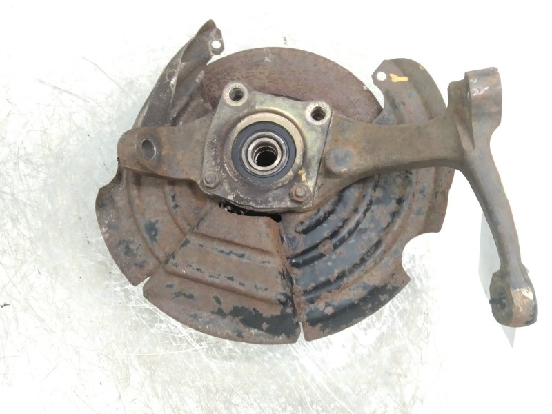 Recambio de mangueta delantera izquierda para renault 6 1.1 gtl referencia OEM IAM   