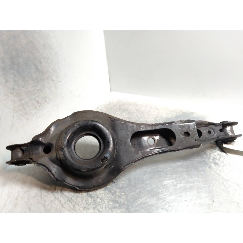 Recambio de brazo suspension inferior trasero derecho para volvo c30 1.6 diesel cat referencia OEM IAM   
