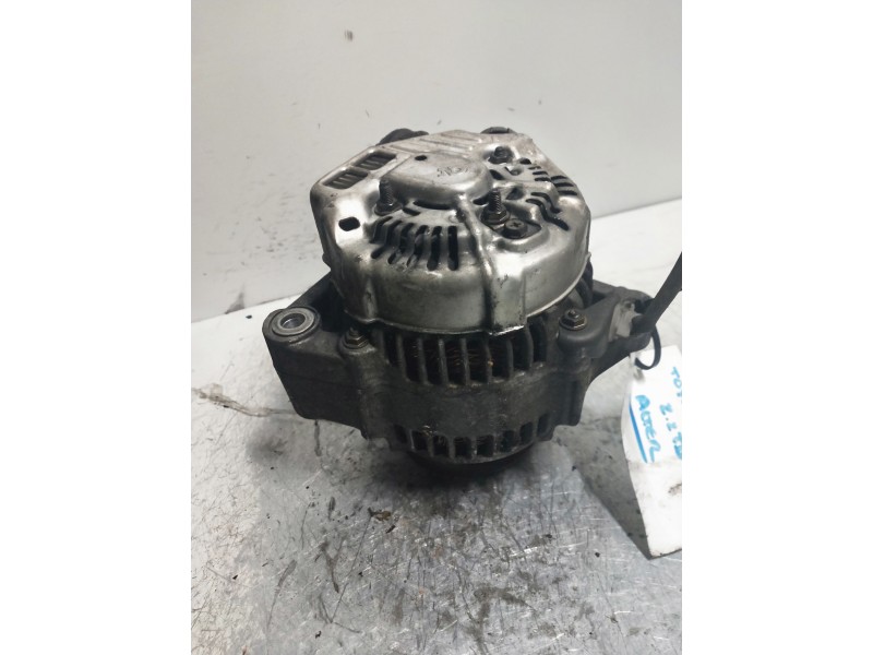 Recambio de alternador para toyota picnic (m10) turbodiesel referencia OEM IAM   