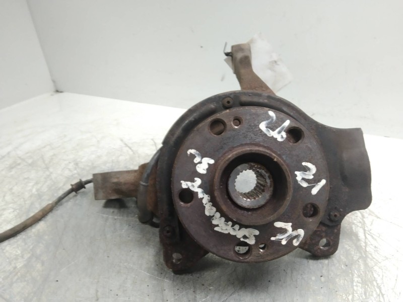 Recambio de mangueta delantera izquierda para renault safrane (b54) 3.0 v6 referencia OEM IAM   