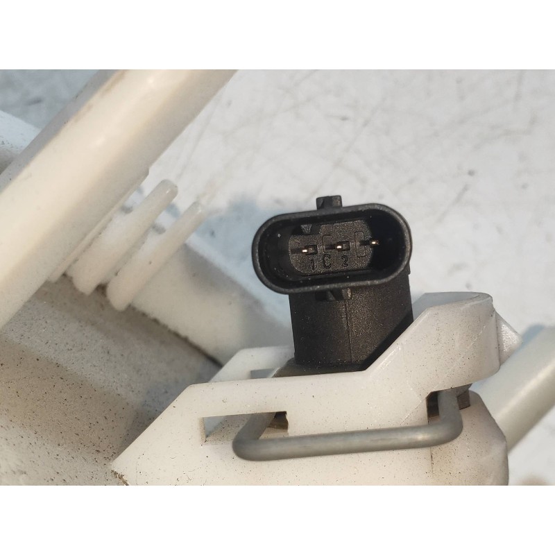 Recambio de bomba combustible para mercedes clase c (w204) berlina c 180 kompressor blueefficiency (204.044) referencia OEM IAM 